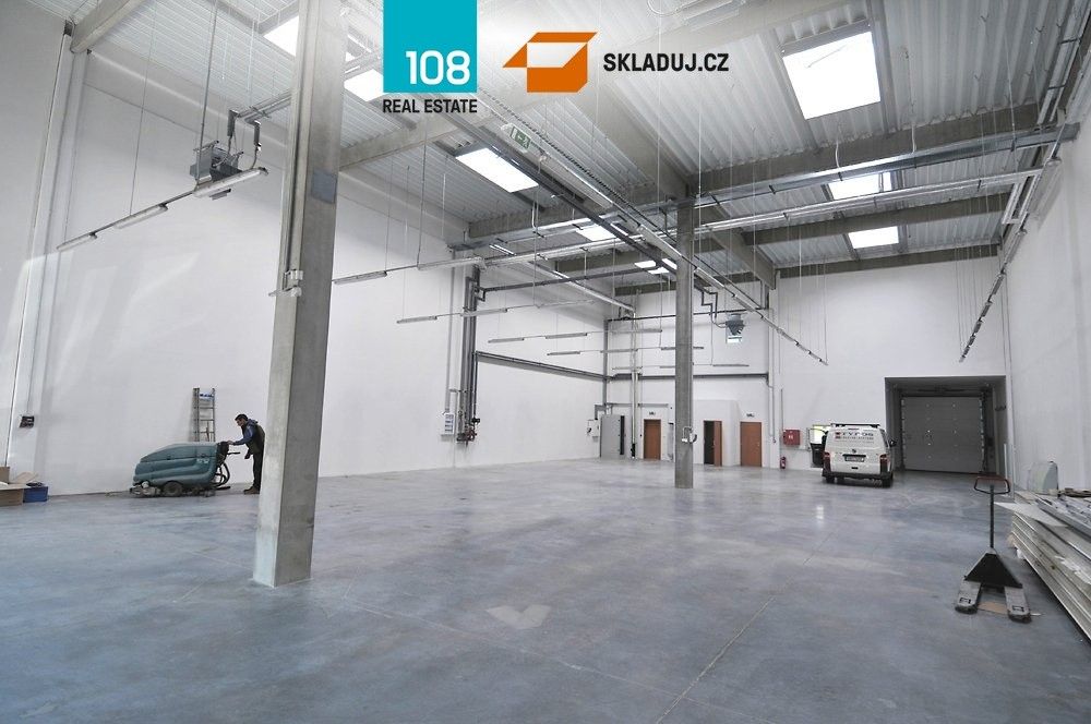 Pronájem sklad - Toužimská, Praha, 547 m²