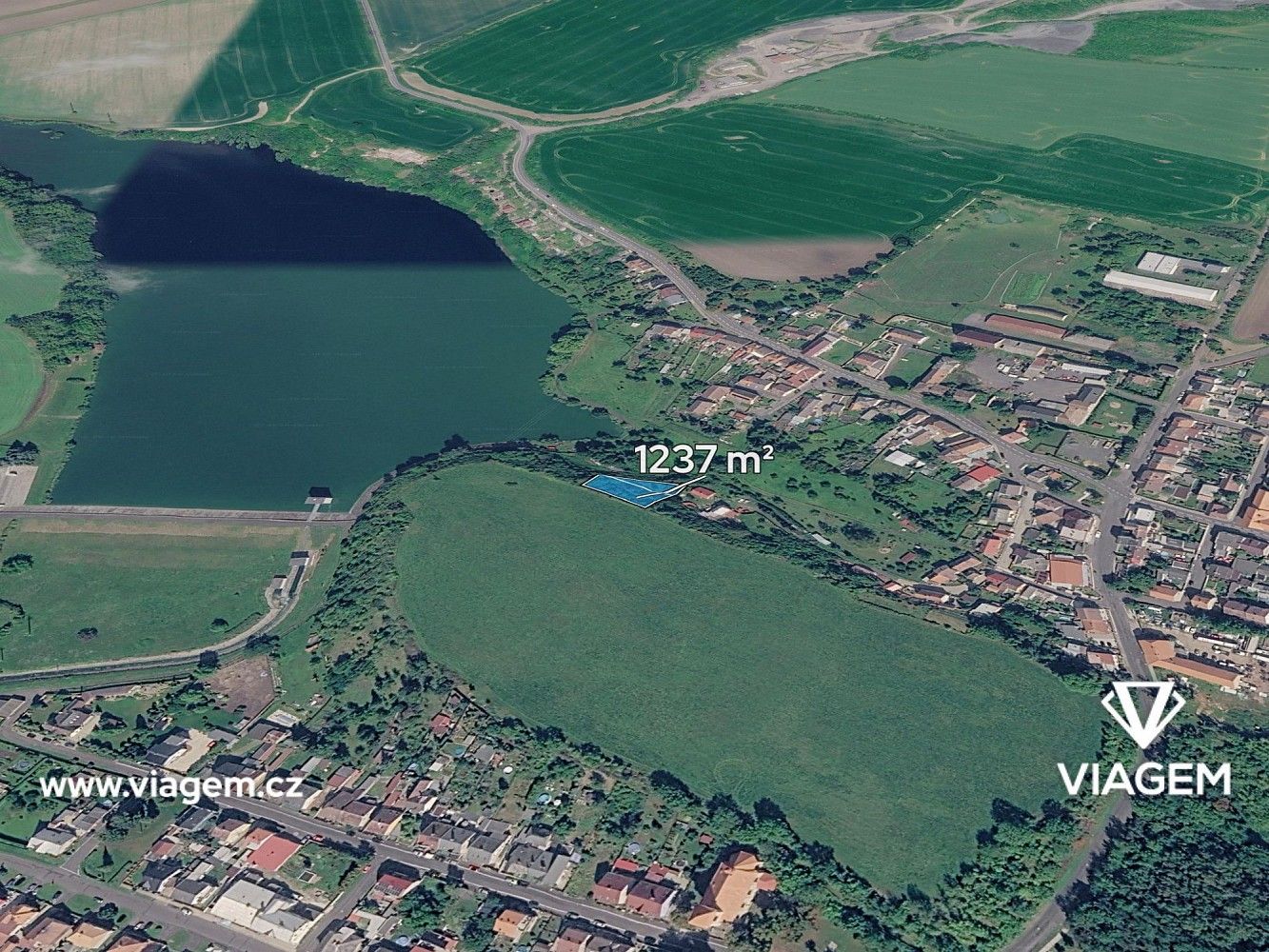 Zahrada, 1 237 m²