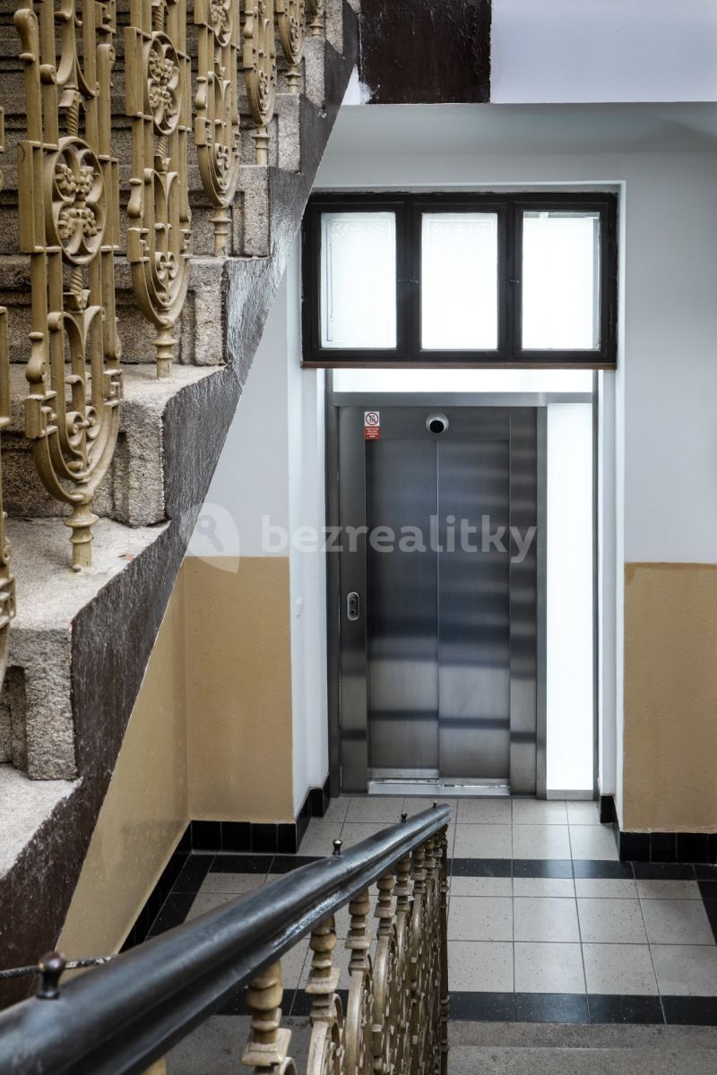 Byt 2+1 · 75 m² · U Rajské zahrady, Praha - Žižkov - 3
