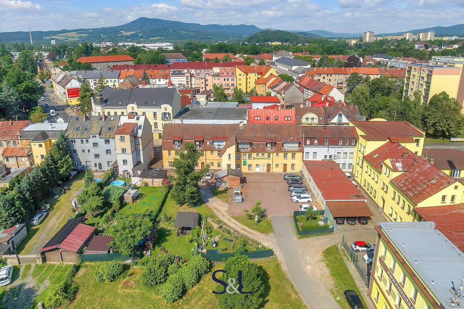 Činžovní dům · 1 036 m² · Česká Lípa, Liberecký kraj - 3