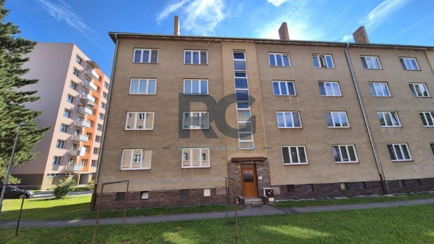 Pronájem garáž - Budovatelská, Písek, 15 m²