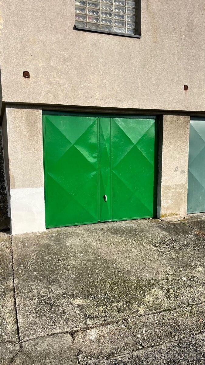 Garáže, Mnichovo Hradiště, 295 01