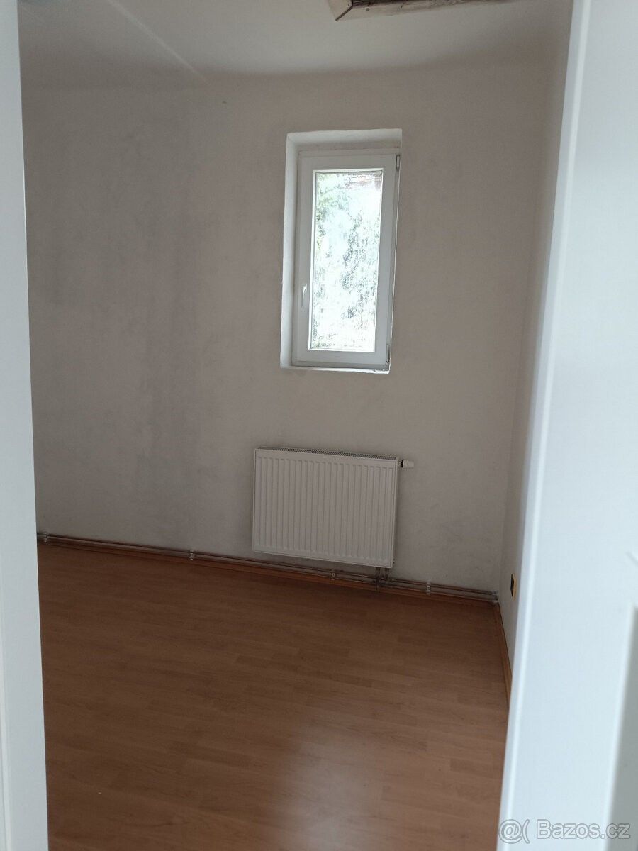 Pronájem rodinný dům - Tišnov, 666 01