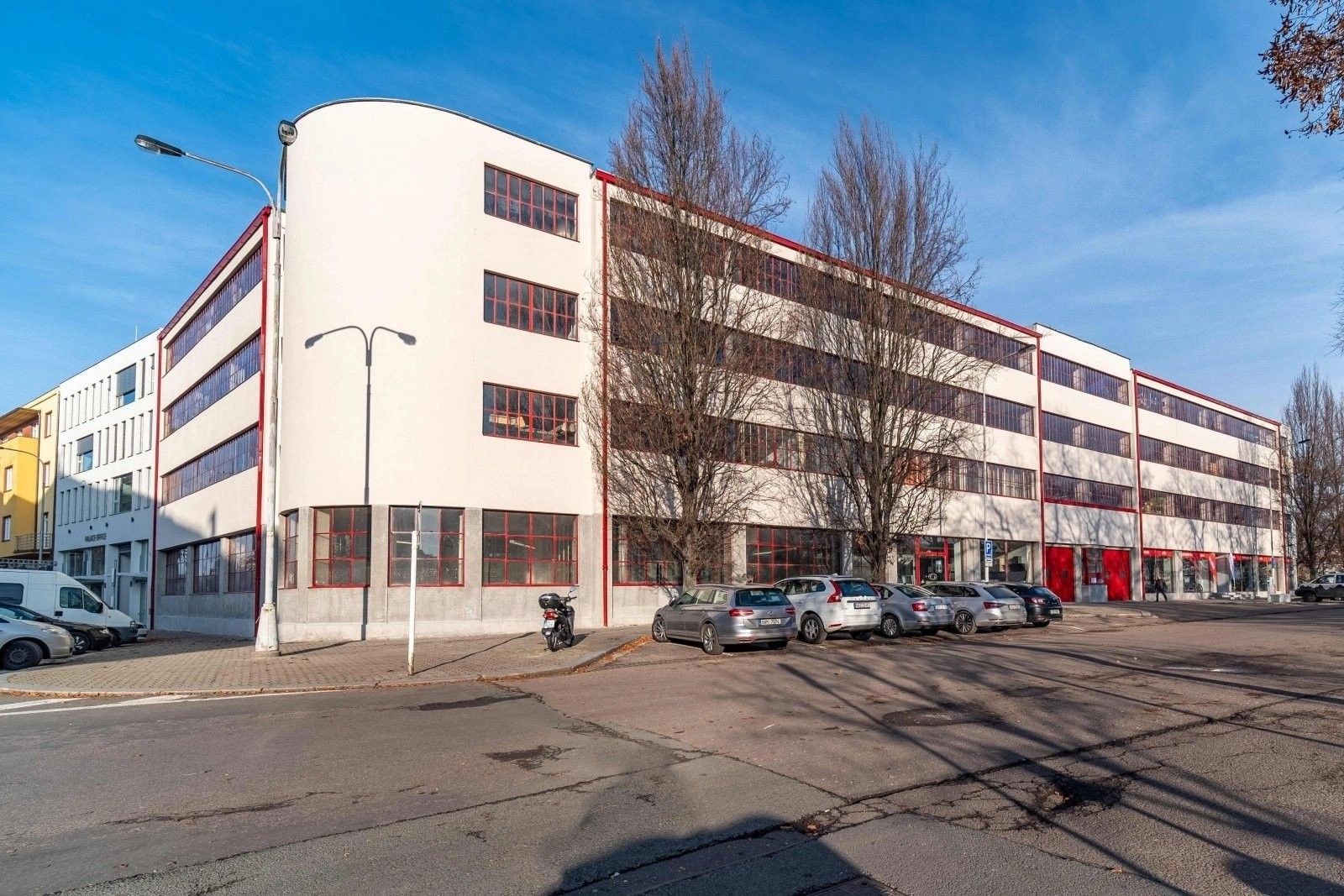 Ostatní, náměstí 5. května 835, Hradec Králové, 16 m²