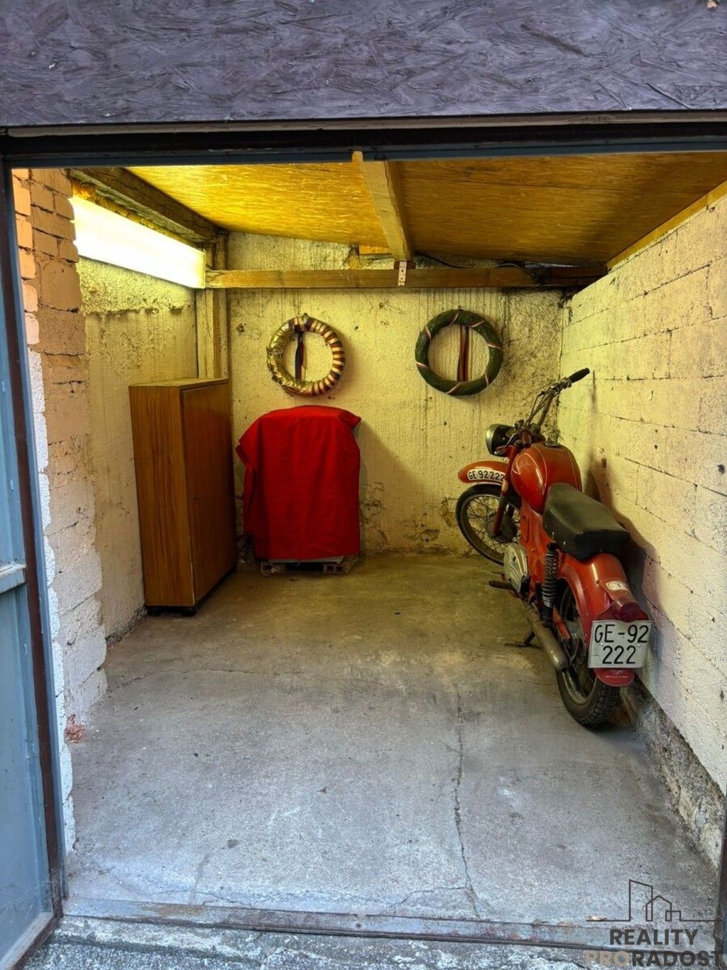 Garáže, Klicperova, Praha Smíchov, 9 m² - 2