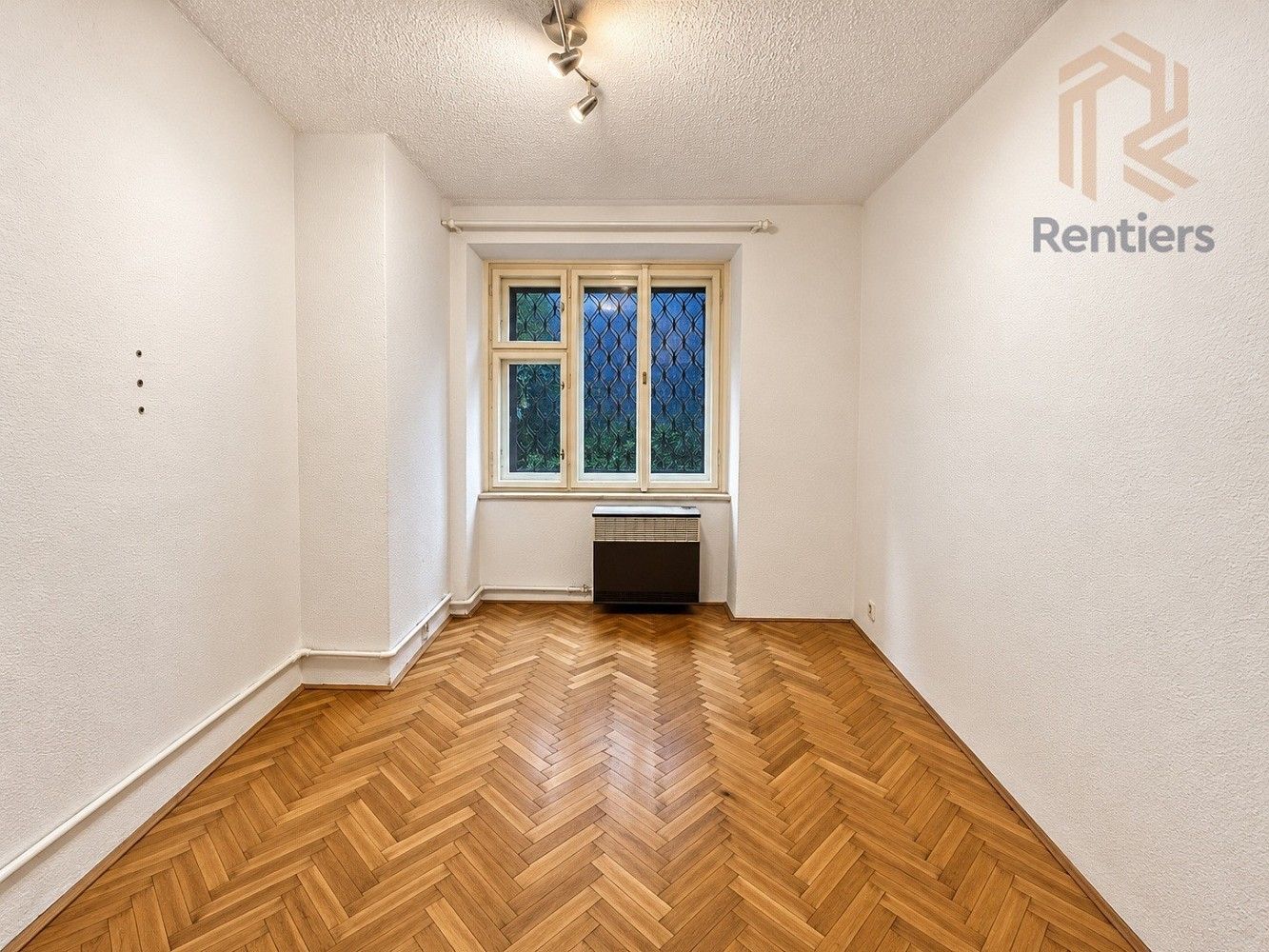 Byt 1+1 · 34 m² · Praha - Podolí, okres Praha 4, Hlavní město Praha - 3