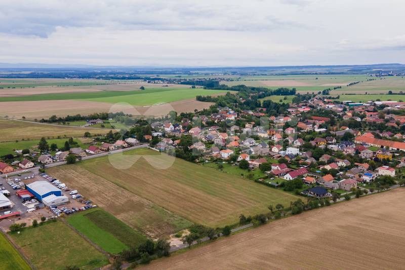 Prodej pozemek pro bydlení - Zaječice, 724 m²