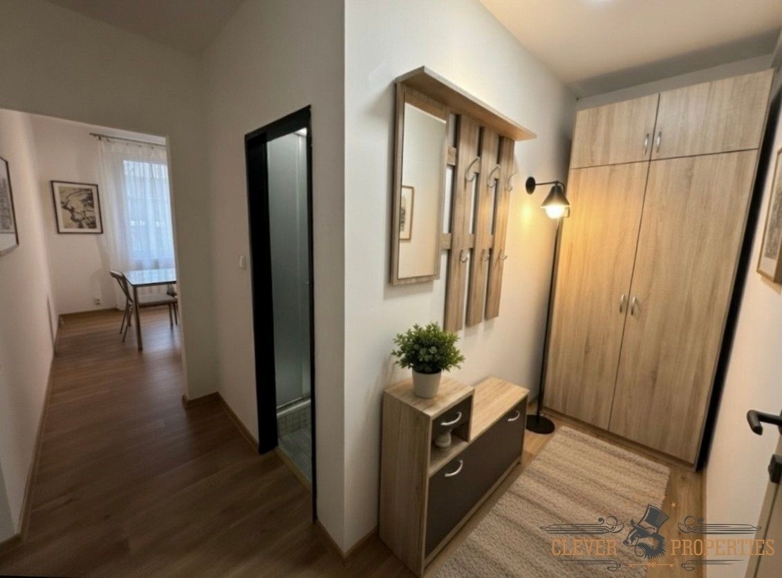 Pronájem byt - Chvaletice, 533 12