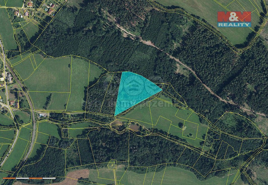 Les, 15 253 m²