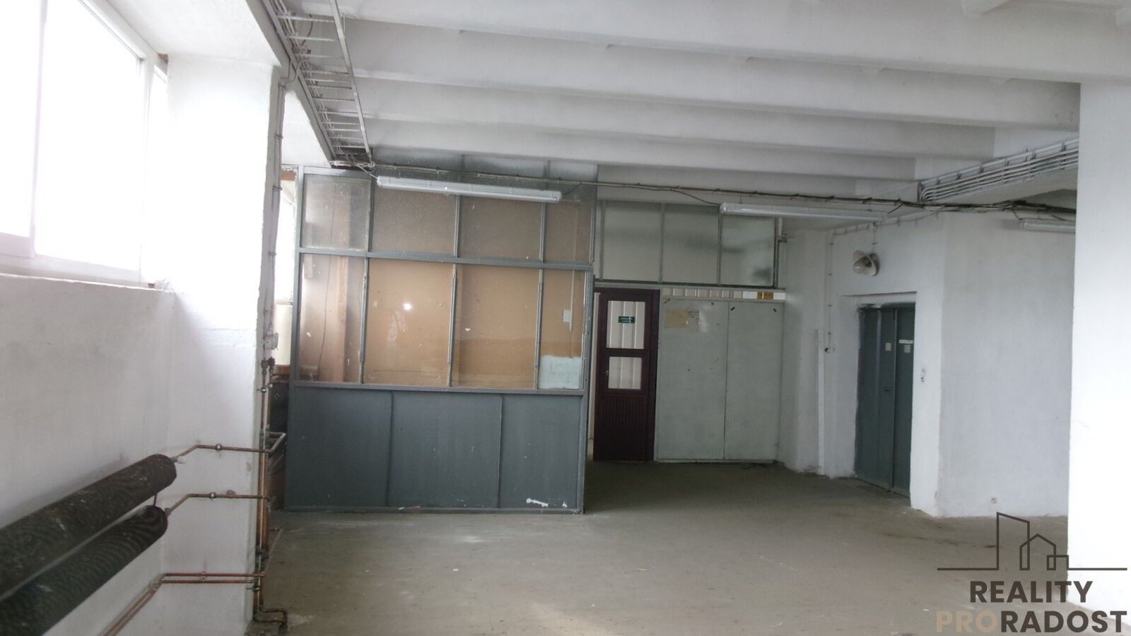 Sklad, 135 m²