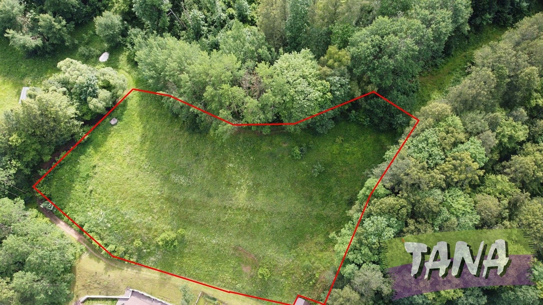 Louka, 5 736 m²