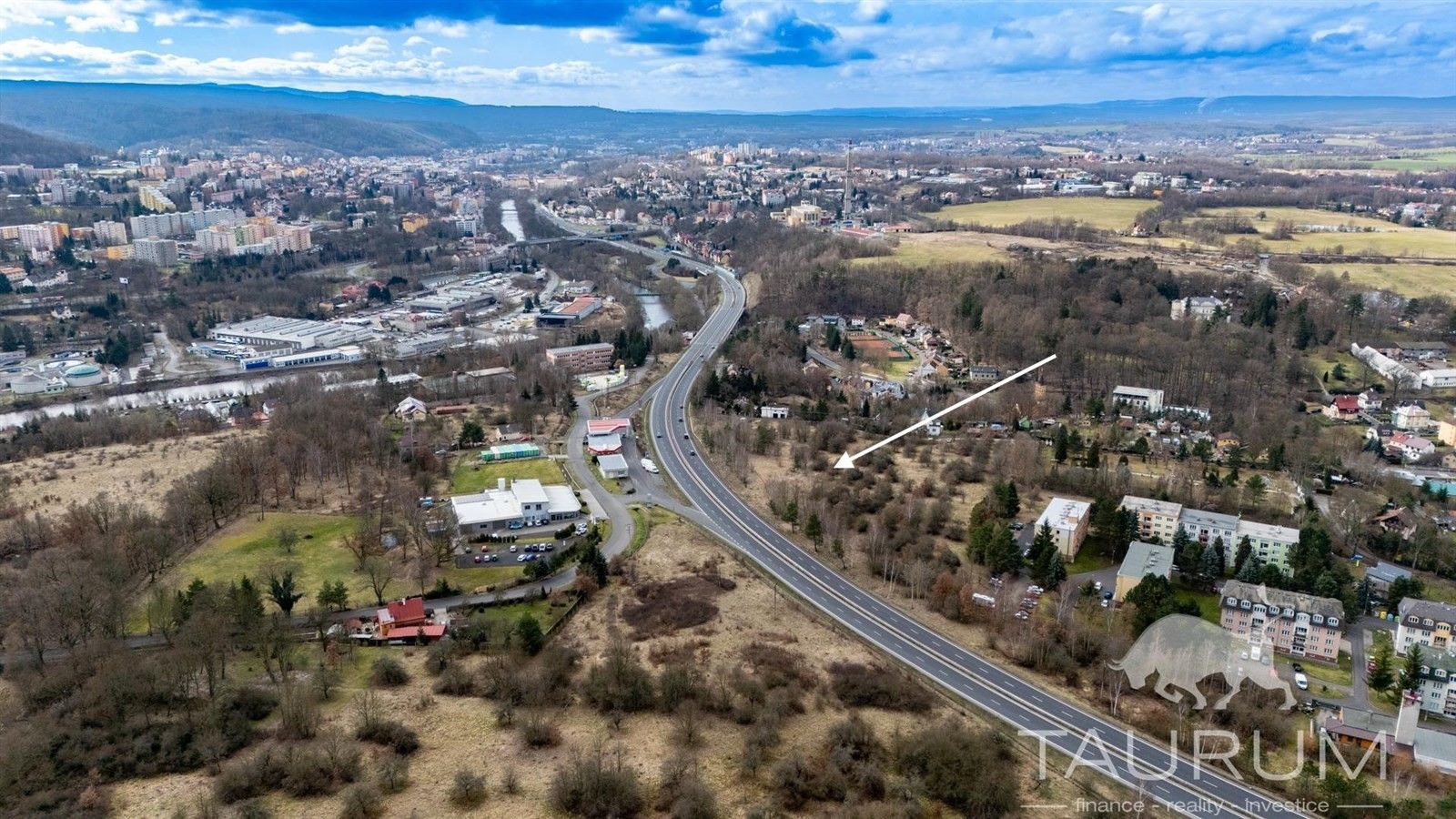 Prodej komerční pozemek - Dalovice, 11 759 m²