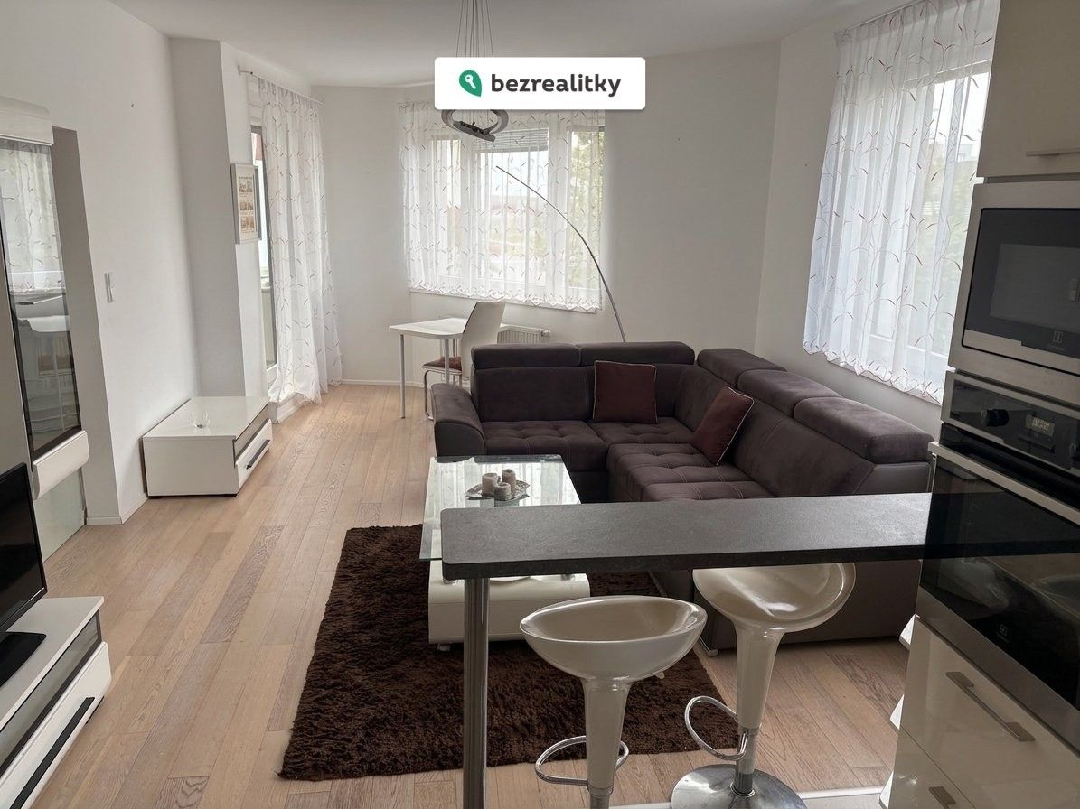 Byt 2+kk · 59 m² · Honzíkova 610, Praha Dolní Měcholupy - 3