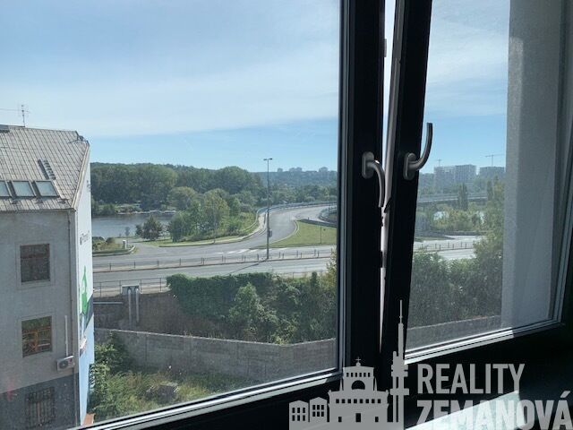 1+kk, Paroplavební, Praha, 20 m²