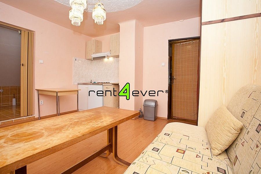 Byt 1+kk · 30 m² · Praha - Čakovice, okres Praha 18, Hlavní město Praha - 4