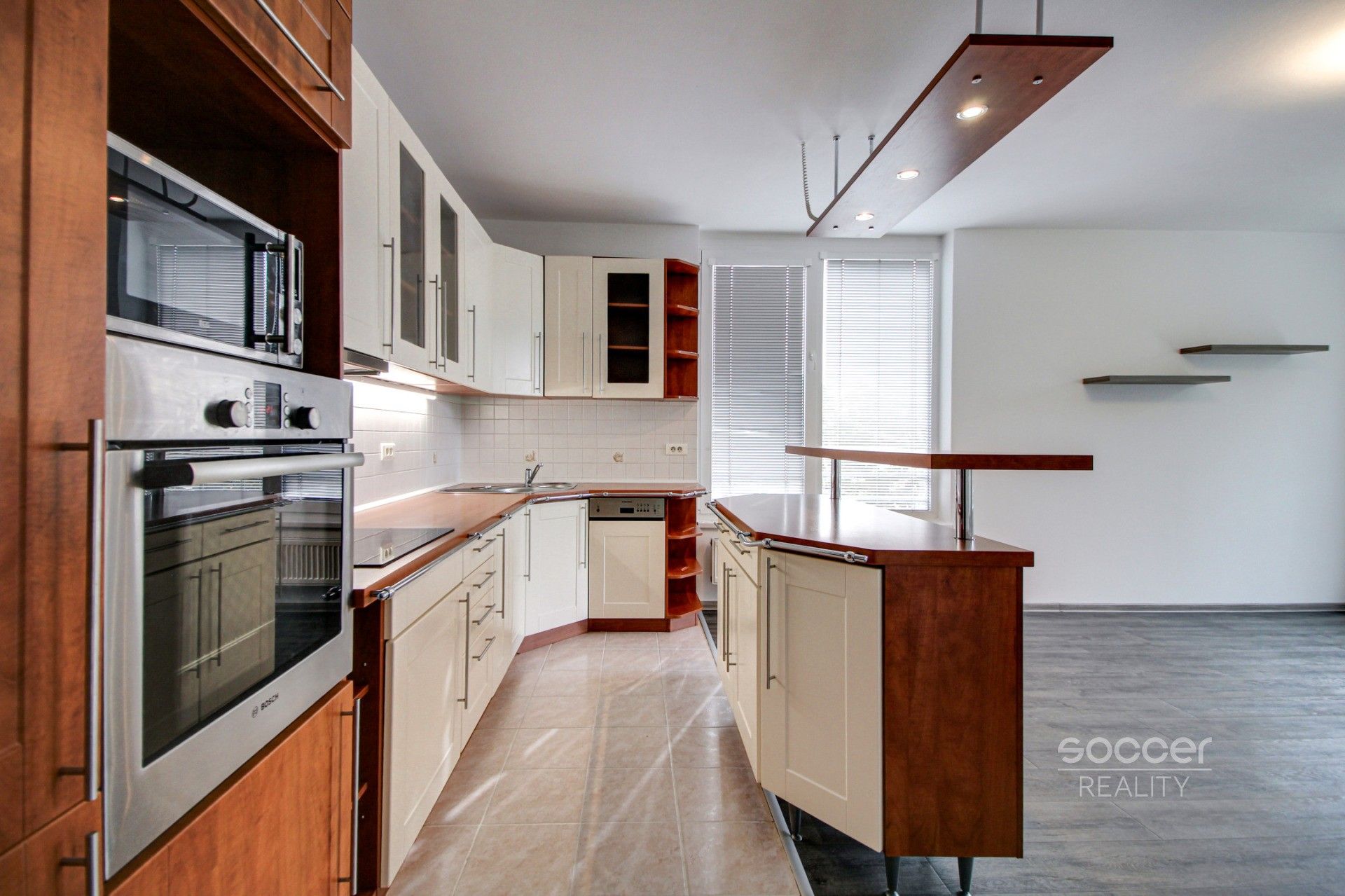 2+kk, Kostomlatská, Praha, 63 m² - 1