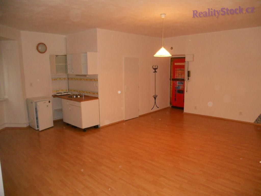 1+1, Jana Želivského, Praha, 35 m²