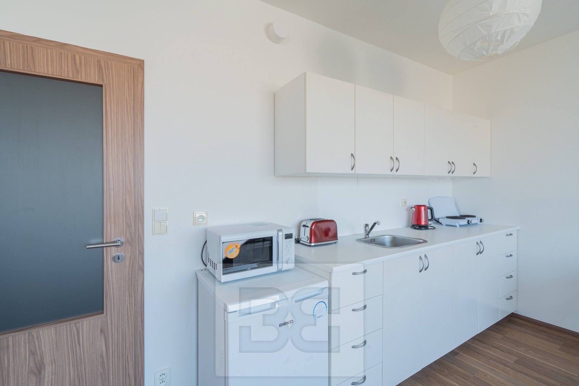 Pronájem byt 1+kk - Rudolfa Holeky 634, Praha, 38 m²