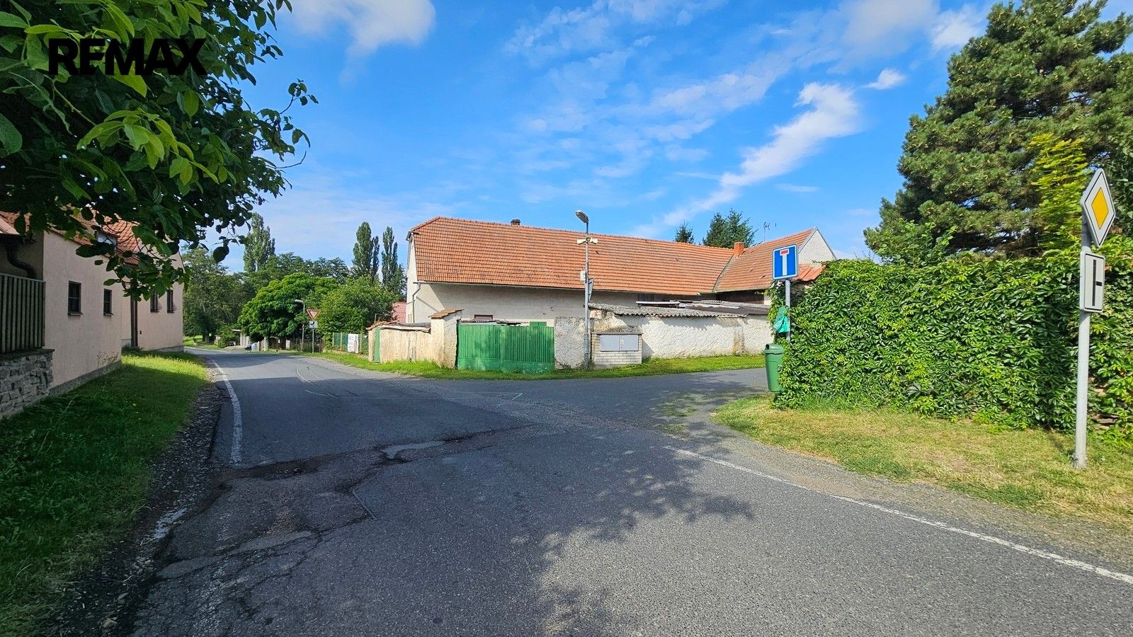 Prodej rodinný dům - Toušice, 80 m² - 1