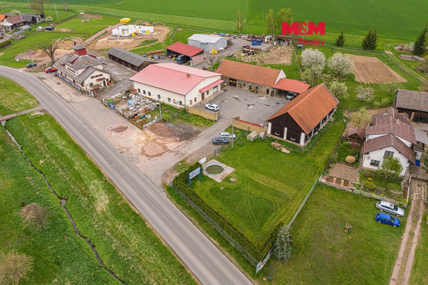 Pronájem výrobní prostory - Dubenec, 453 m² - 1