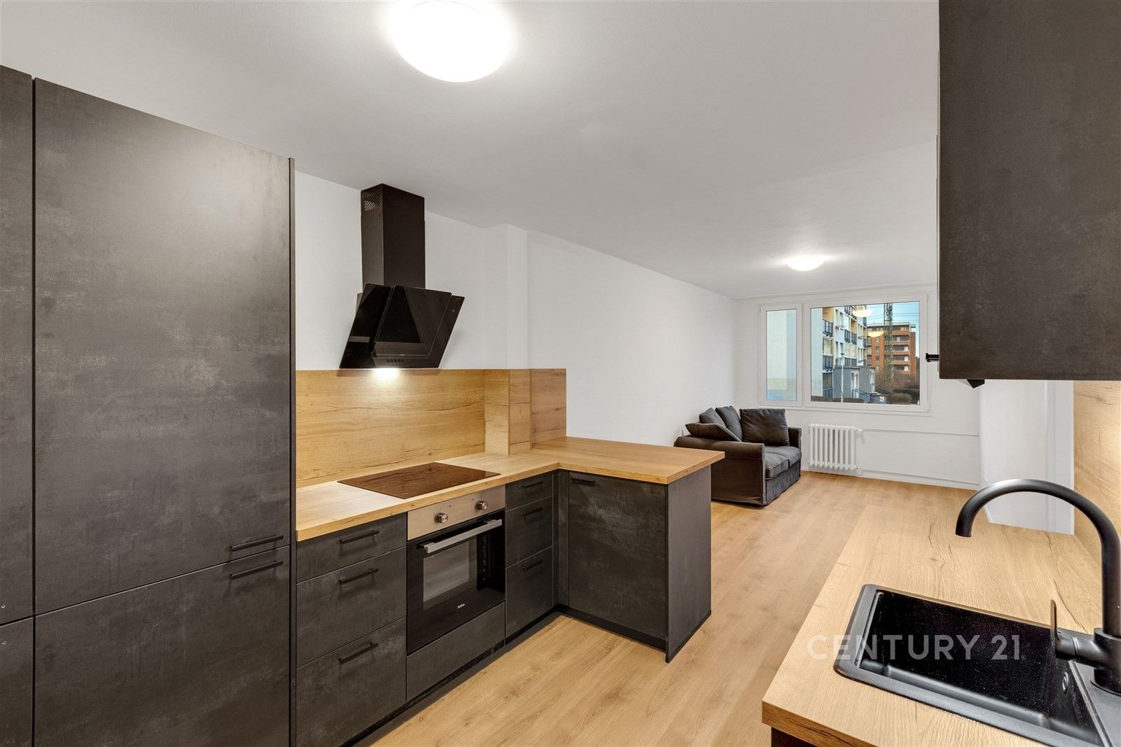 2+kk, Čenětická, Praha, 48 m²