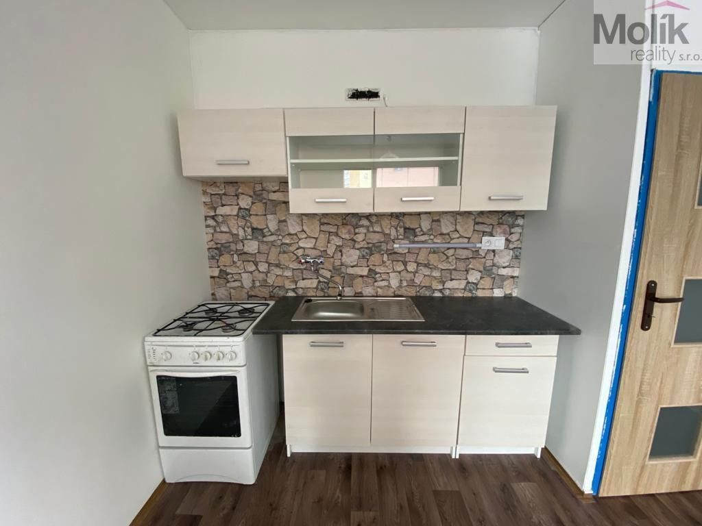 Byt 1+1 · 38 m² · Kundratická, Chomutov - 3