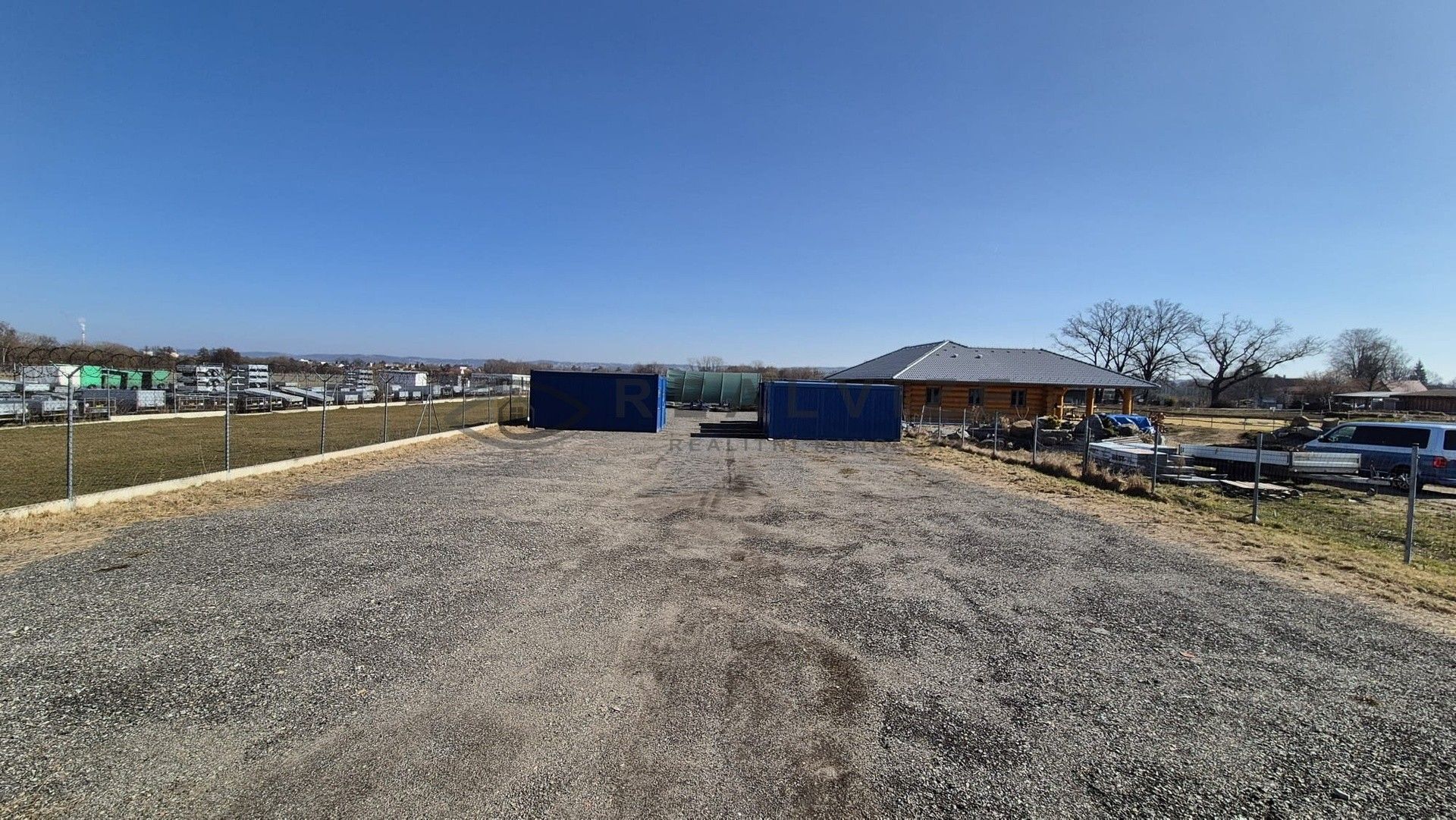 Komerční pozemky, Planá