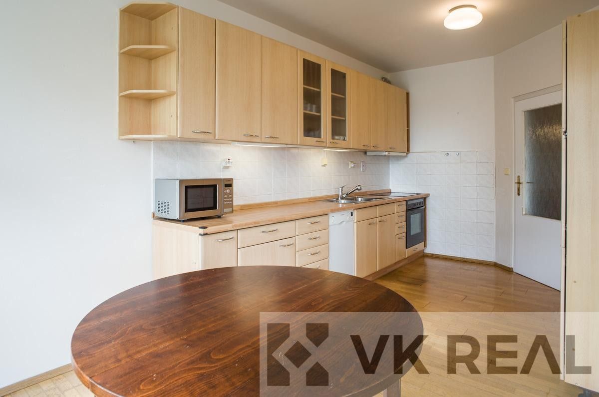 4+1, Volutová, Praha, 135 m²