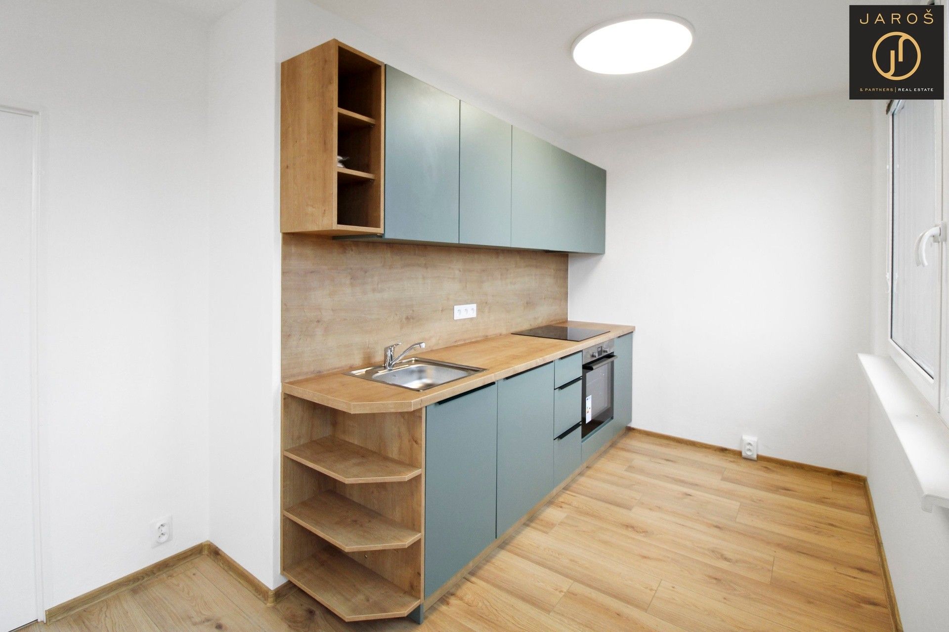 Pronájem byt 3+1 - Tavolníková, Praha, 75 m²