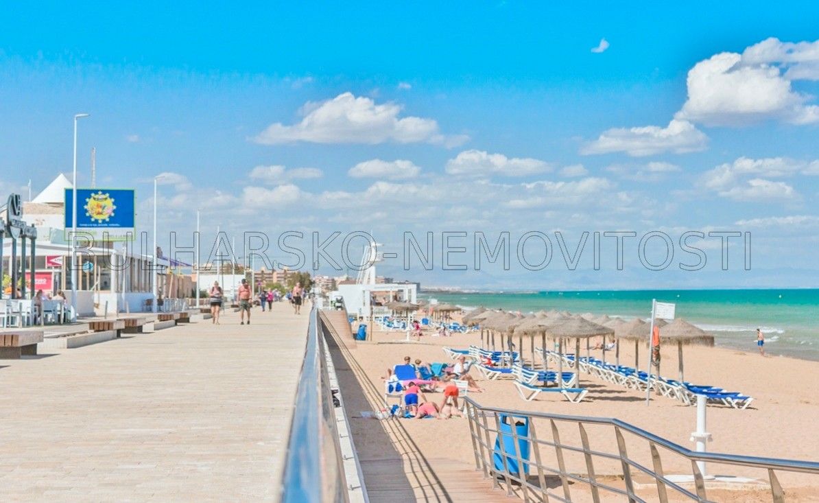 Prodej byt - 987 66, Zahraničí