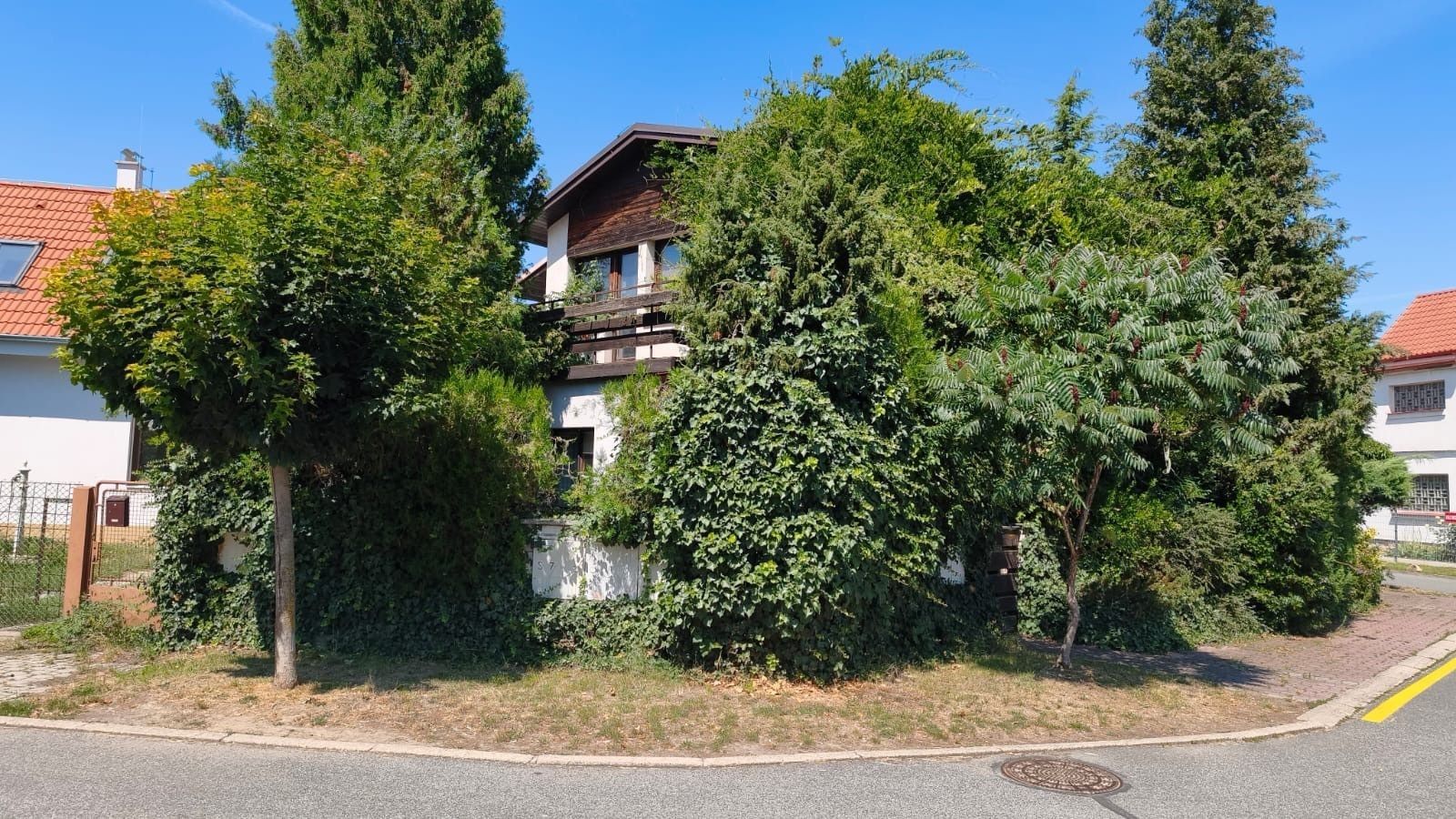 Rodinné domy, Husova, Zeleneč - Zeleneč, Středočeský kraj, 215 m² - 1