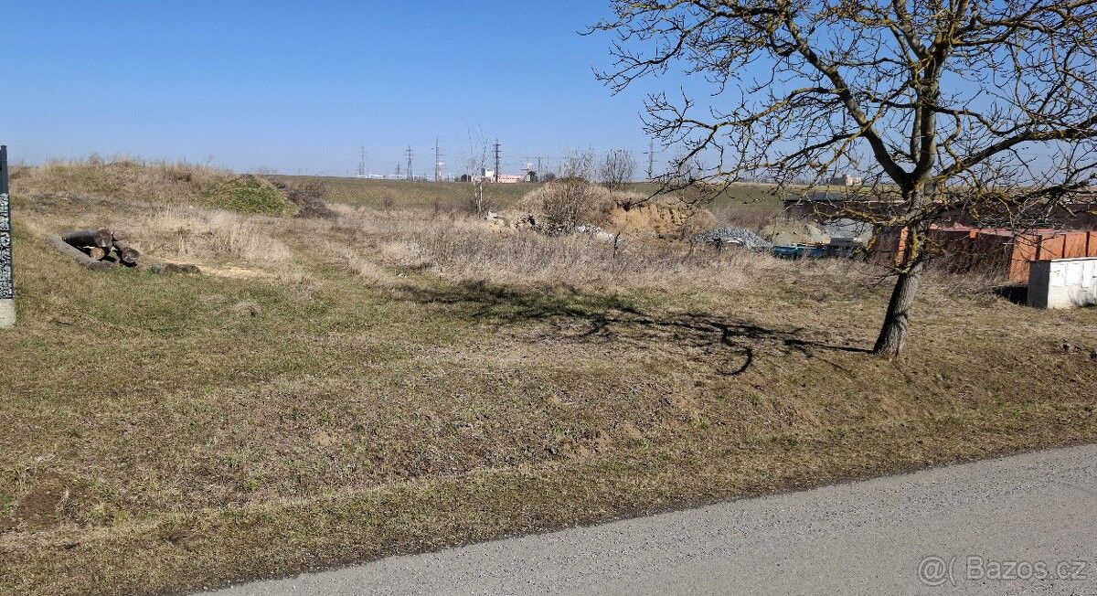 Prodej pozemek pro bydlení - Stařeč, 675 22