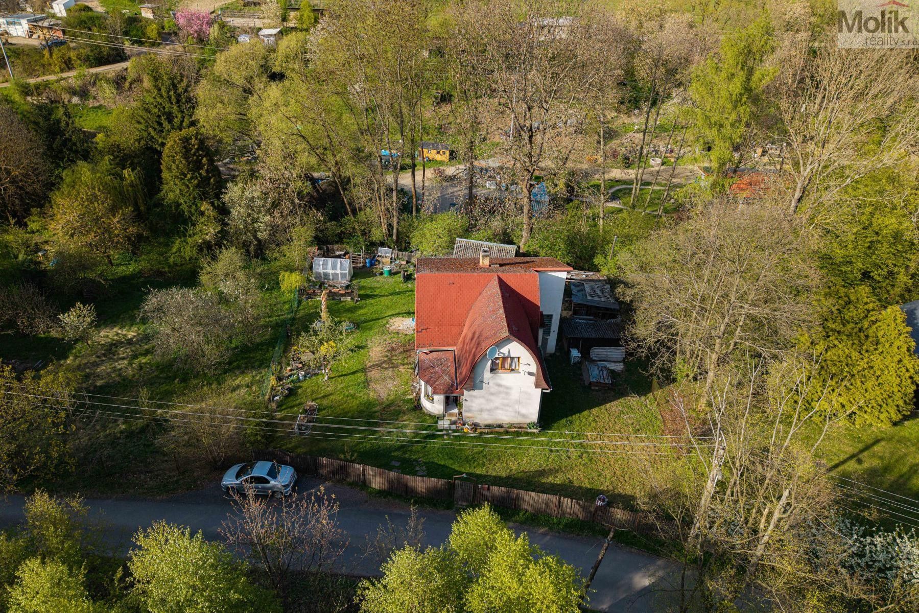 Rodinné domy, V Jedlovci , Všestary, 200 m² - 1