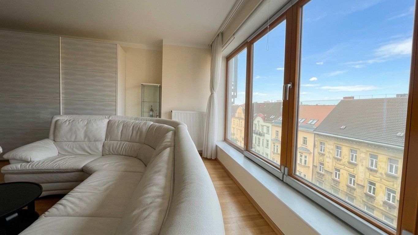 Pronájem byt 3+kk - Komunardů 1608/20, Praha, 100 m² - 5
