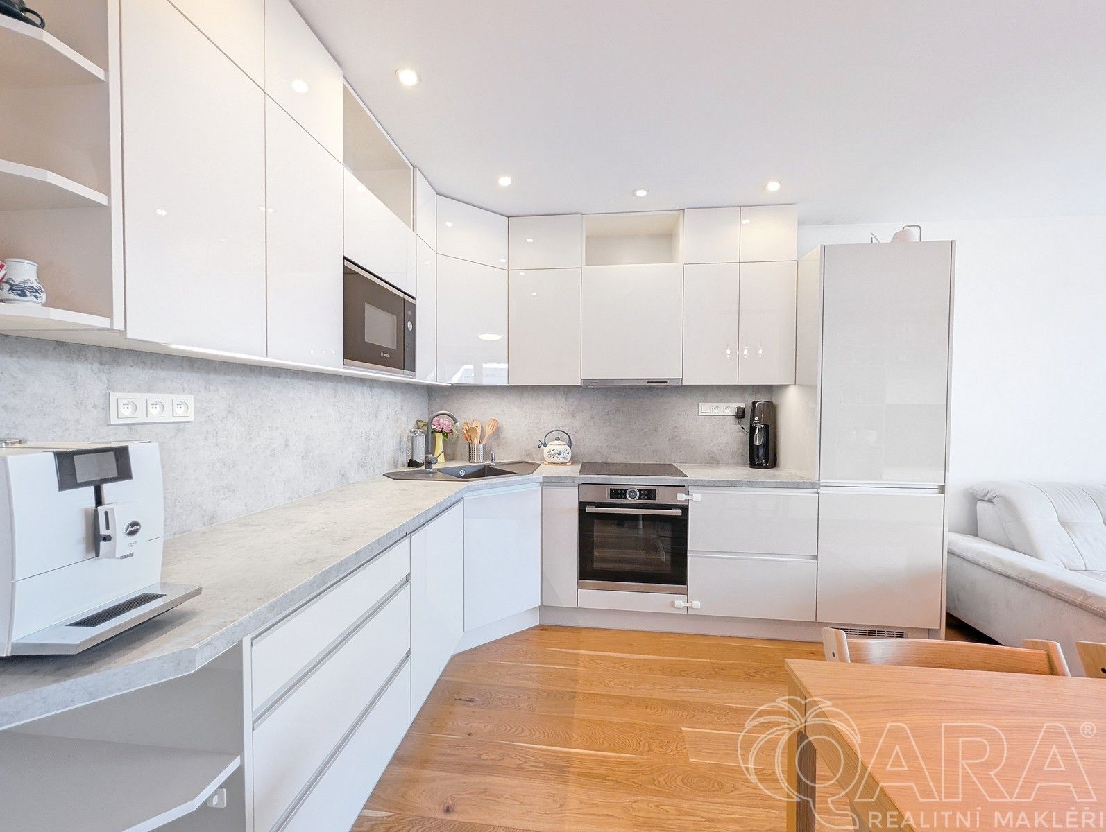 Prodej byt 3+kk - Tunelářů, Praha, 70 m²