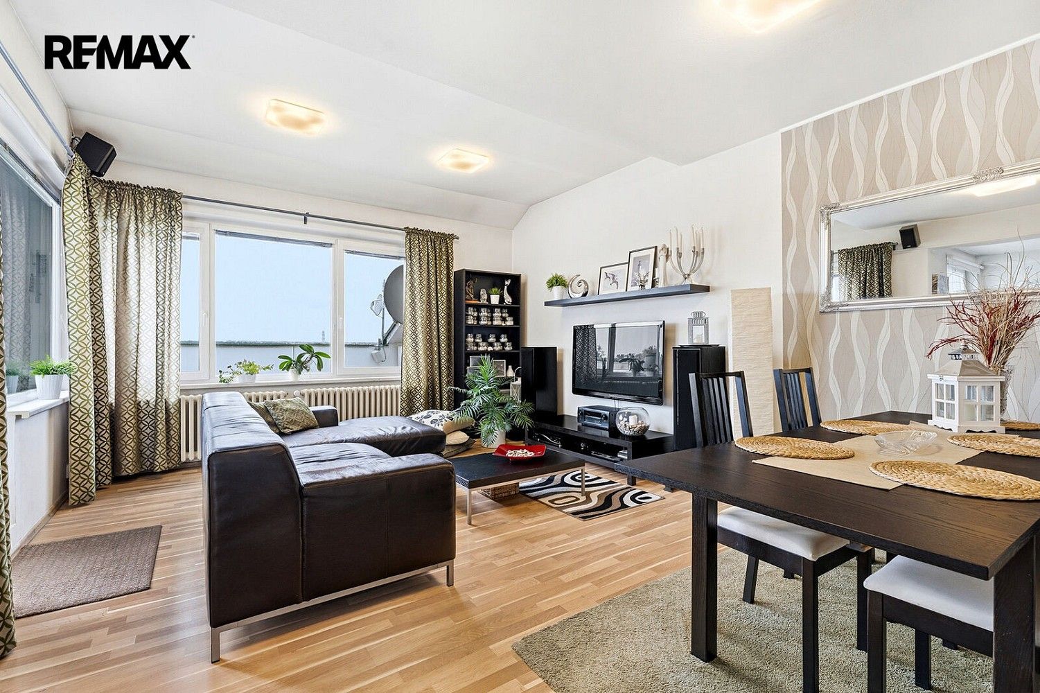 Byt 4+1 · 115 m² · Praha - Libeň, okres Praha 8, Hlavní město Praha - 4