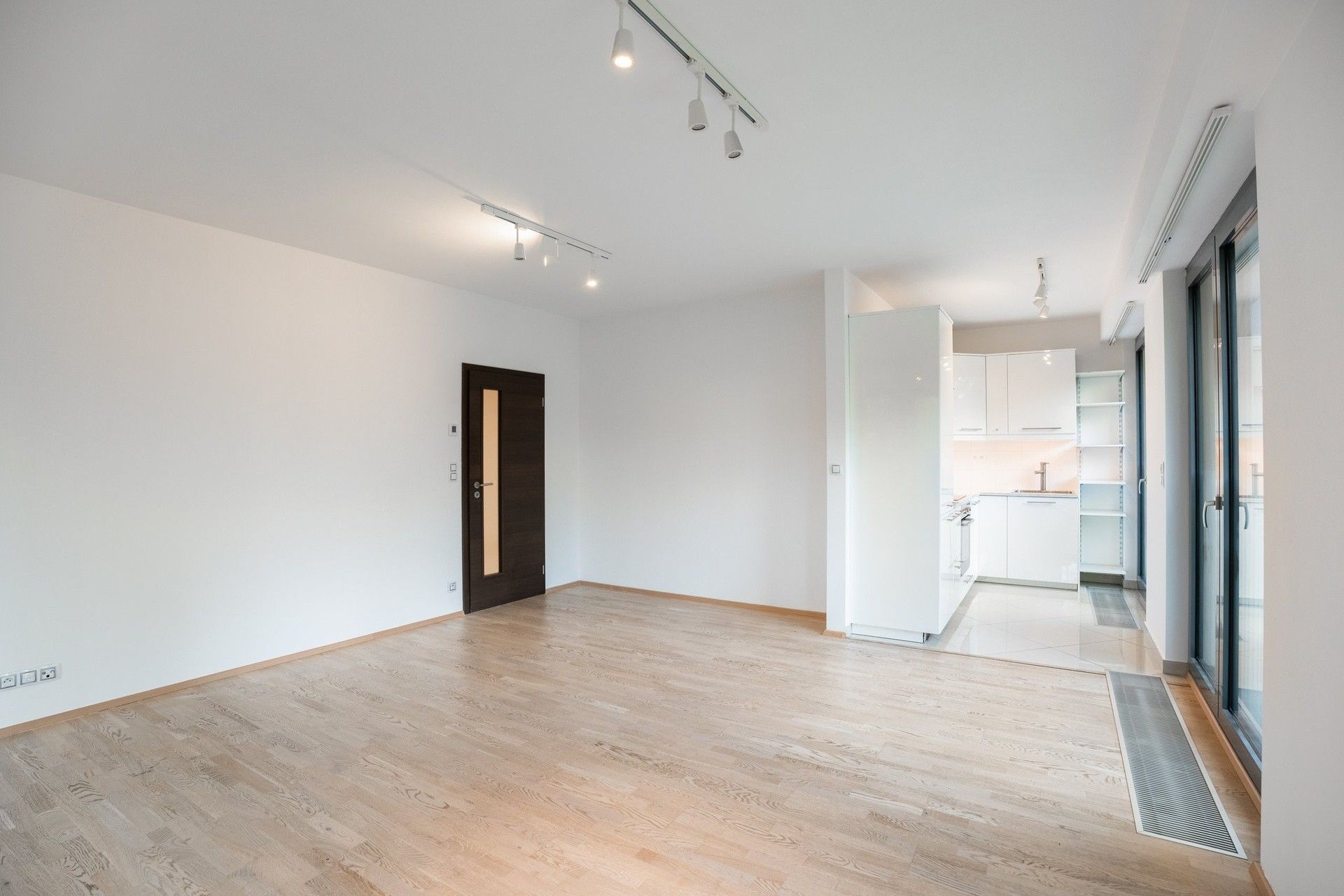Pronájem byt 2+kk - Olšanská, Praha, 66 m² - 2