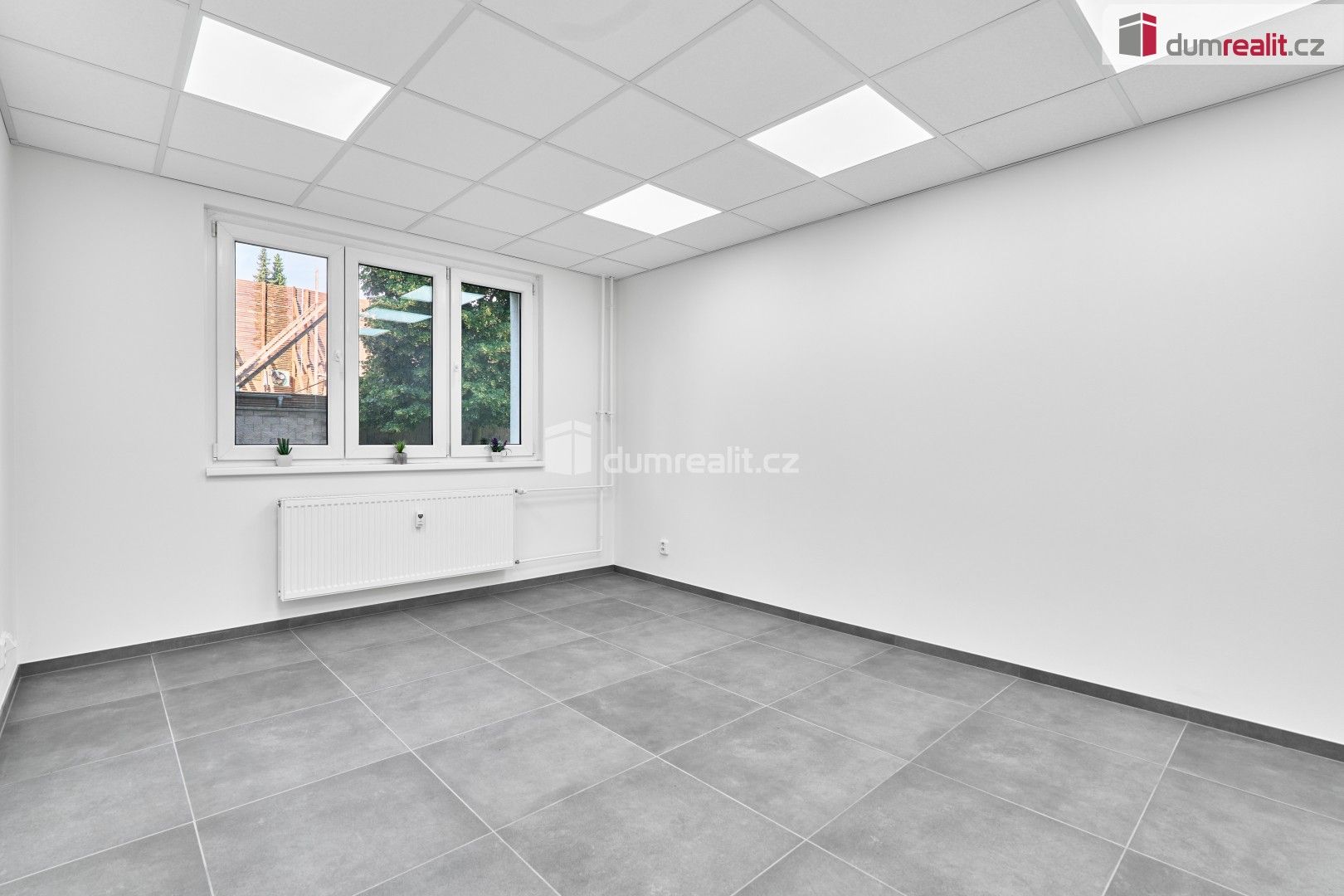 Prodej obchodní prostory - Revoluční, Chodov, 35 m²