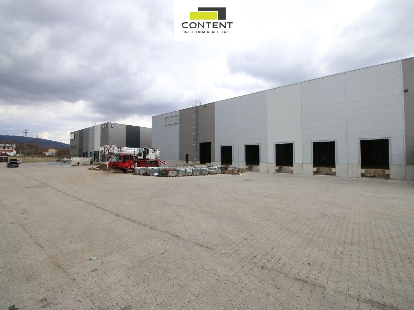 Sklad · 4 000 m² · Český Újezd, Chlumec - 4