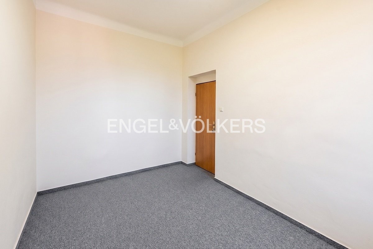 Pronájem kancelář - Šlikova 287, Praha Břevnov, 32 m² - 5