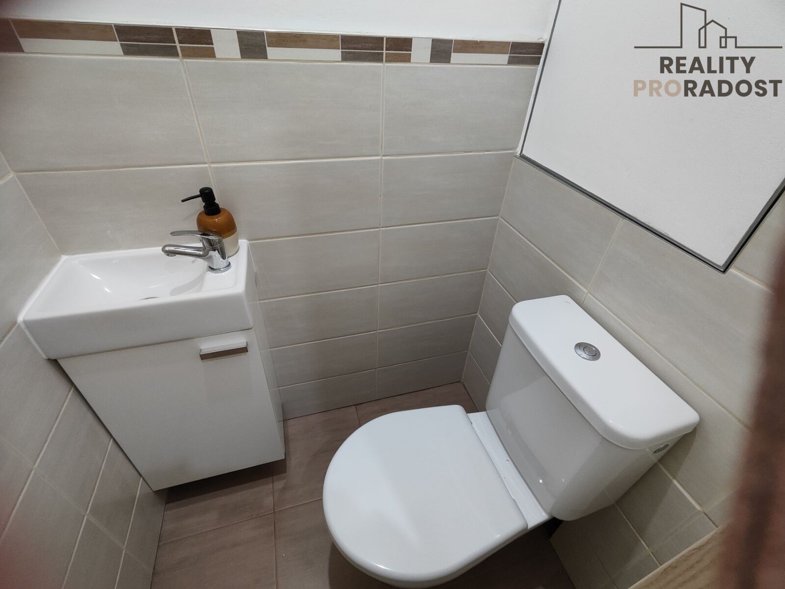 Byt 2+1 · 62 m² · Dřínovská, Chomutov - 3