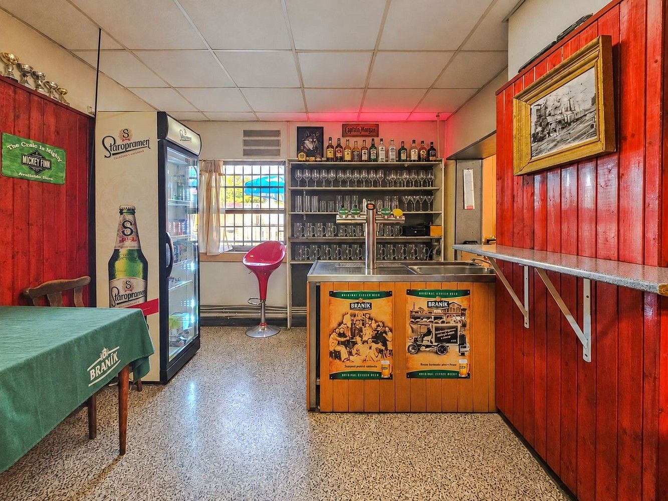 Restaurace, U hostivařského nádraží, Praha 10 - Hostivař, 127 m² - 2