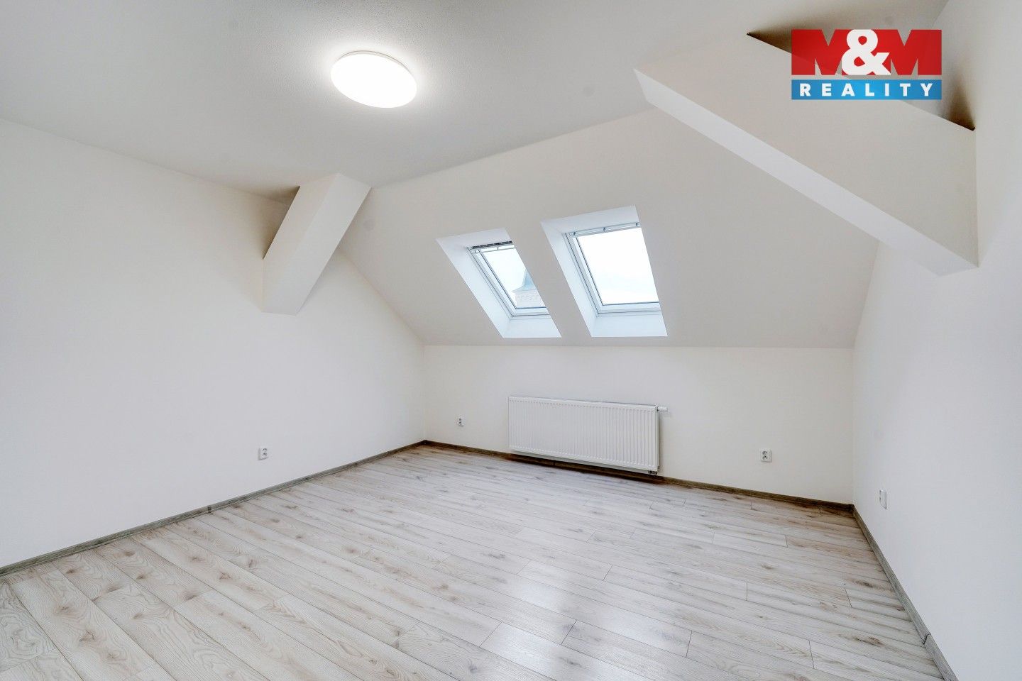 Pronájem byt 1+1 - Husova, Plzeň, 33 m²