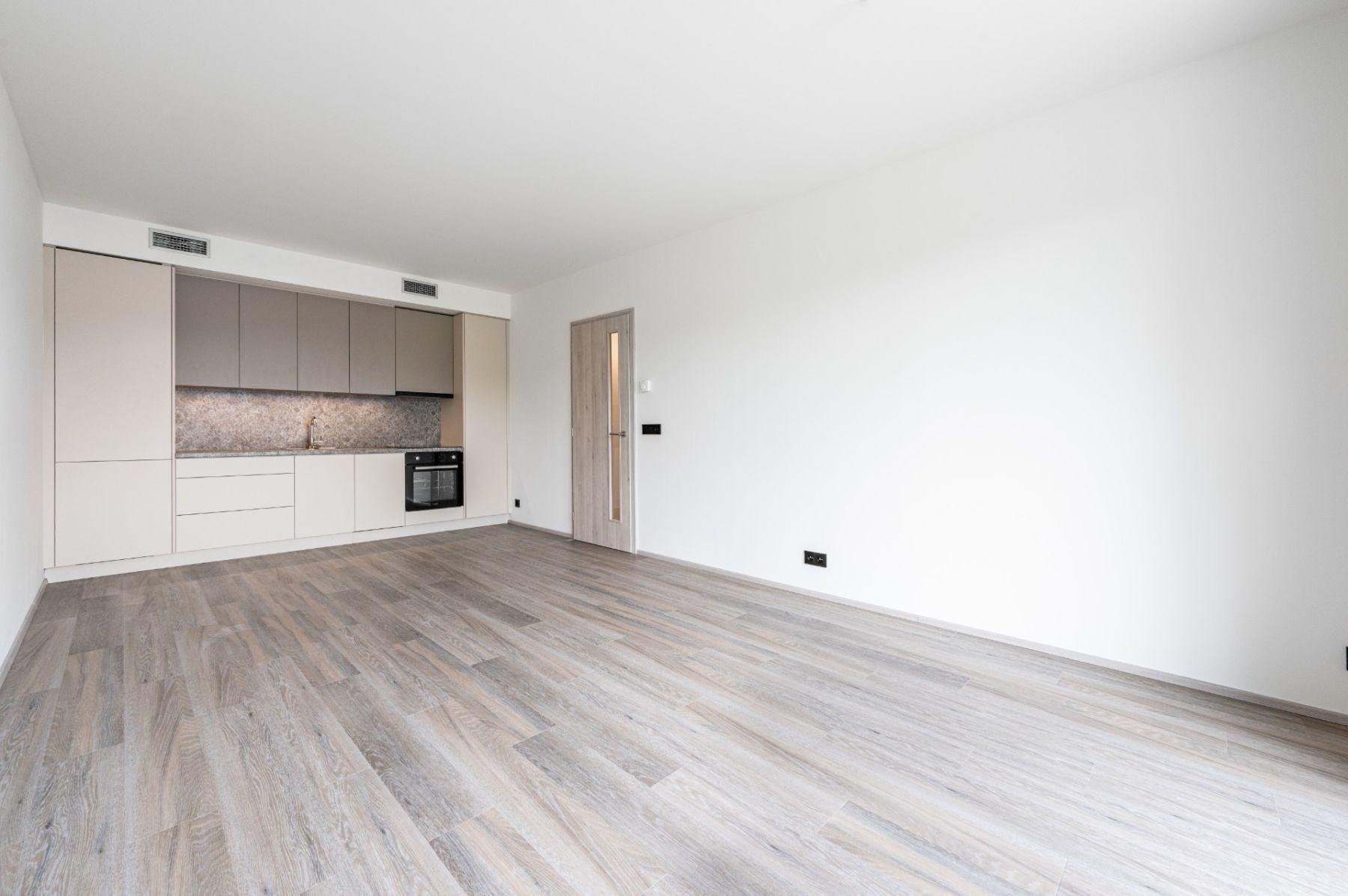 2+kk, Na Zlíchově, Praha - Hlubočepy, 53 m² - 1