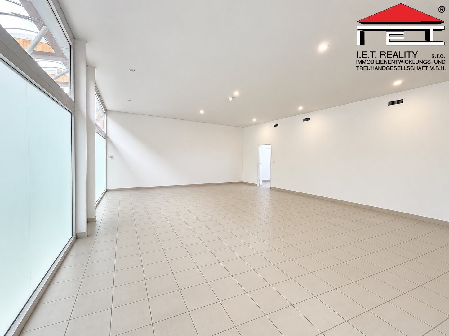 Obchodní prostory · 80 m² · Rokytova, Brno - 4