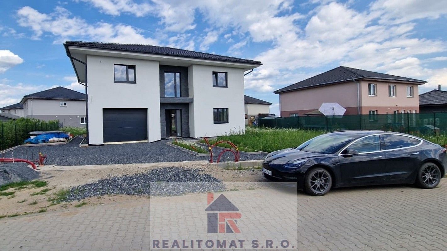 Prodej rodinný dům - Polerady, okres Praha-východ, Středočeský kraj, 190 m² - 5