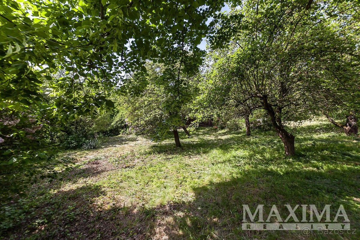 Prodej pozemek pro bydlení - Dolní Břežany, 252 41