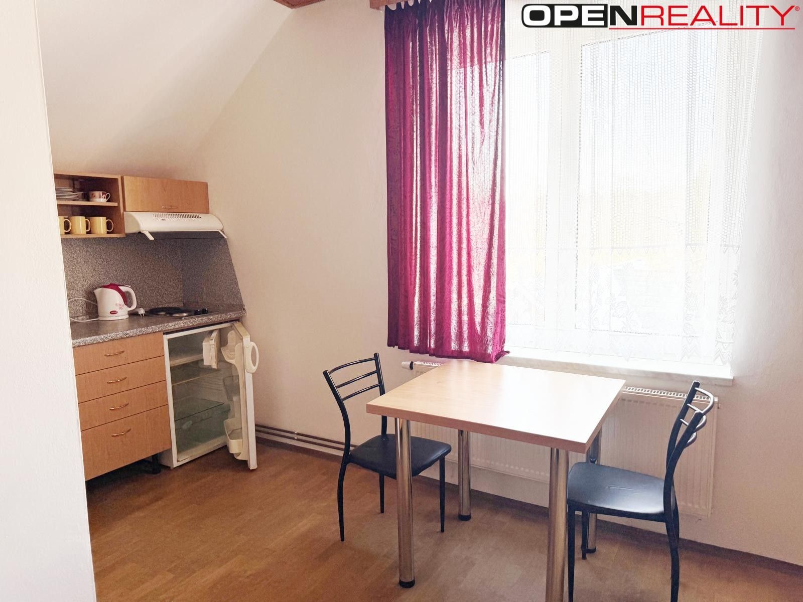 Pronájem byt 1+kk - Březka, Velká Bíteš, 21 m² - 5