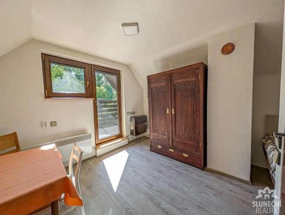Pronájem ostatní - Hluk, 687 25