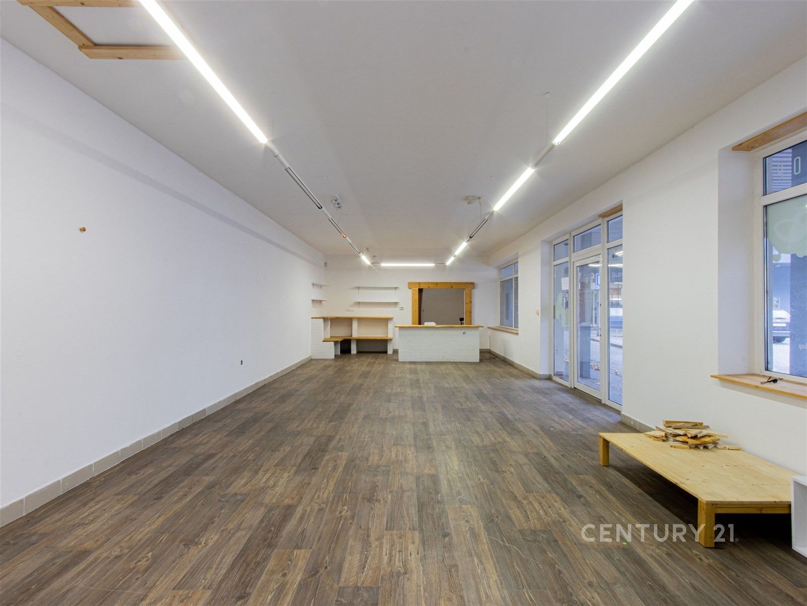 Pronájem obchodní prostory - Dukelská, Třinec, 96 m²